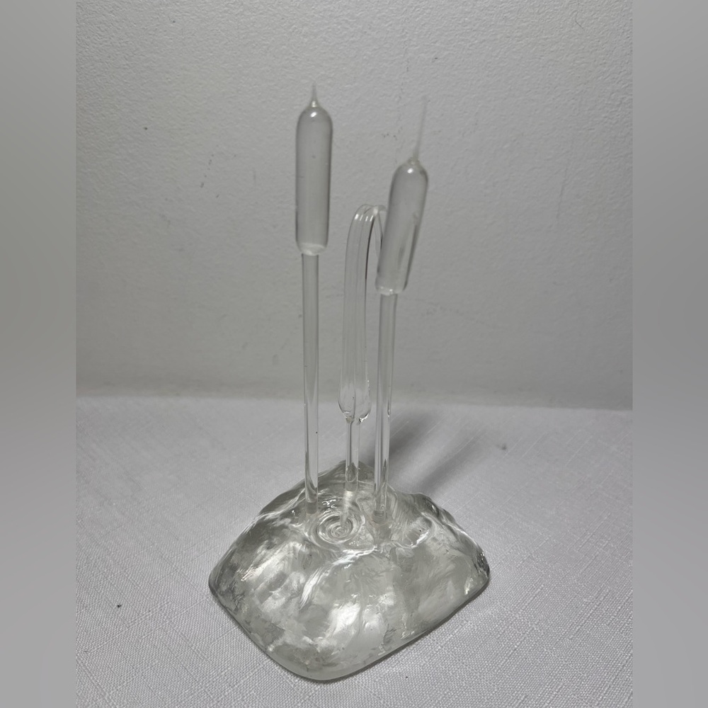 BERTING GLASS Clear Glass Cattails Bulrushes & 1 leave; Symbol of Hope